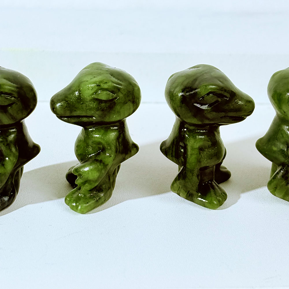 1PC Natural Crystal Green Jade - Dinosaur And Craft のレビューと価格