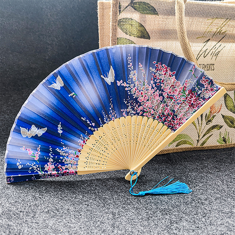Vintage Style Silk Folding Fan - Art Craft And Cloth のレビューと価格