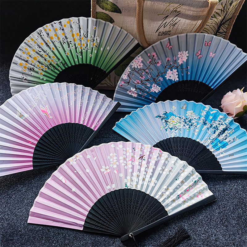 Vintage Style Silk Folding Fan - Art Craft And Cloth のレビューと価格